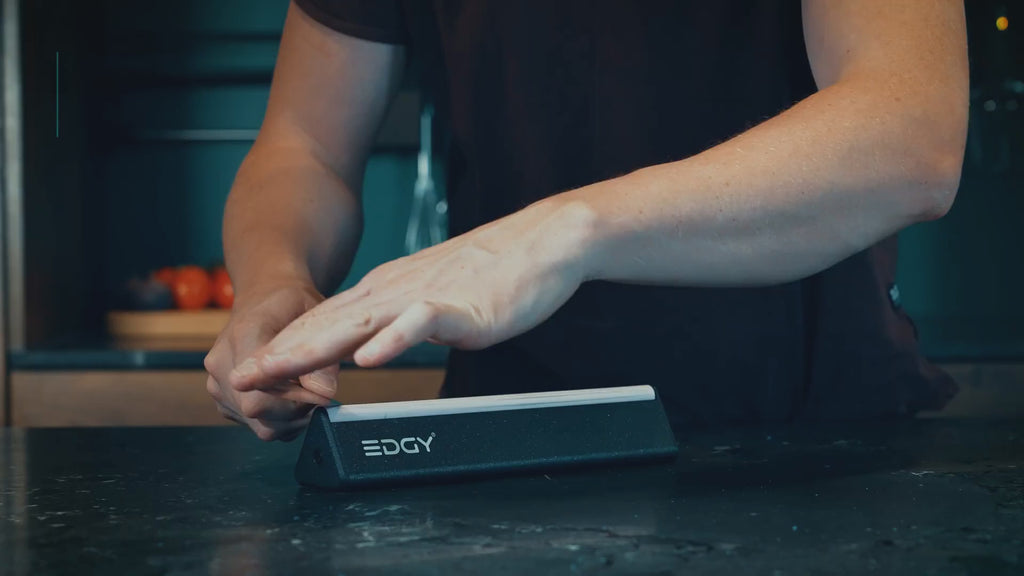 EDGY - Der Messerschärfer, der all deine Messer schärft
